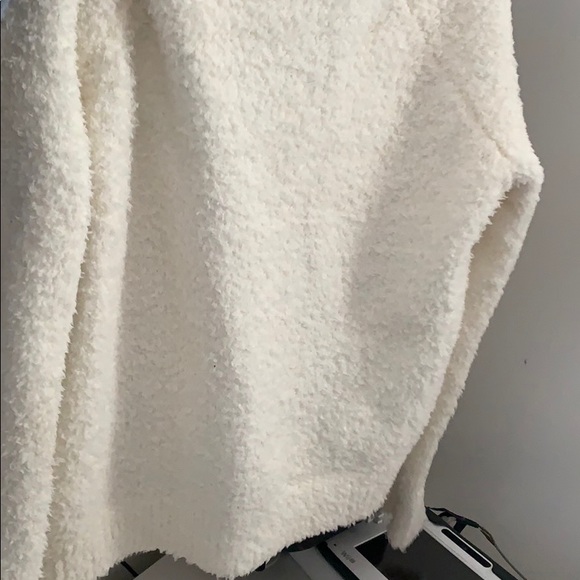 Cropped sweater - Picture 2 of 2